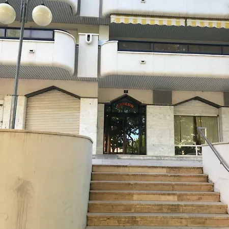 Perfect Near Port Aventura, Apartment Salou